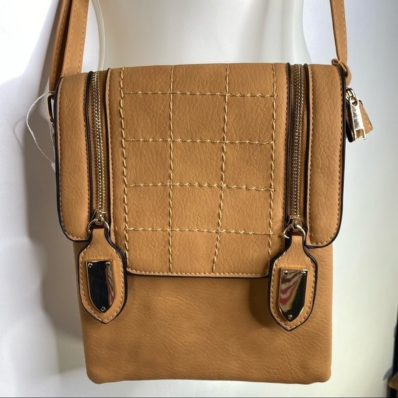 Camel Optional Crossbody Non Leather - Picture 13 of 16